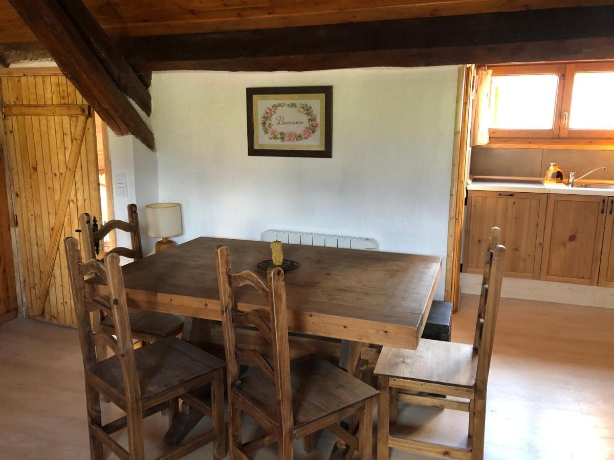 Charmant Appartement Dans Le Village/Coqueto Apartamento En El Pueblecito La Cabanasse Екстер'єр фото