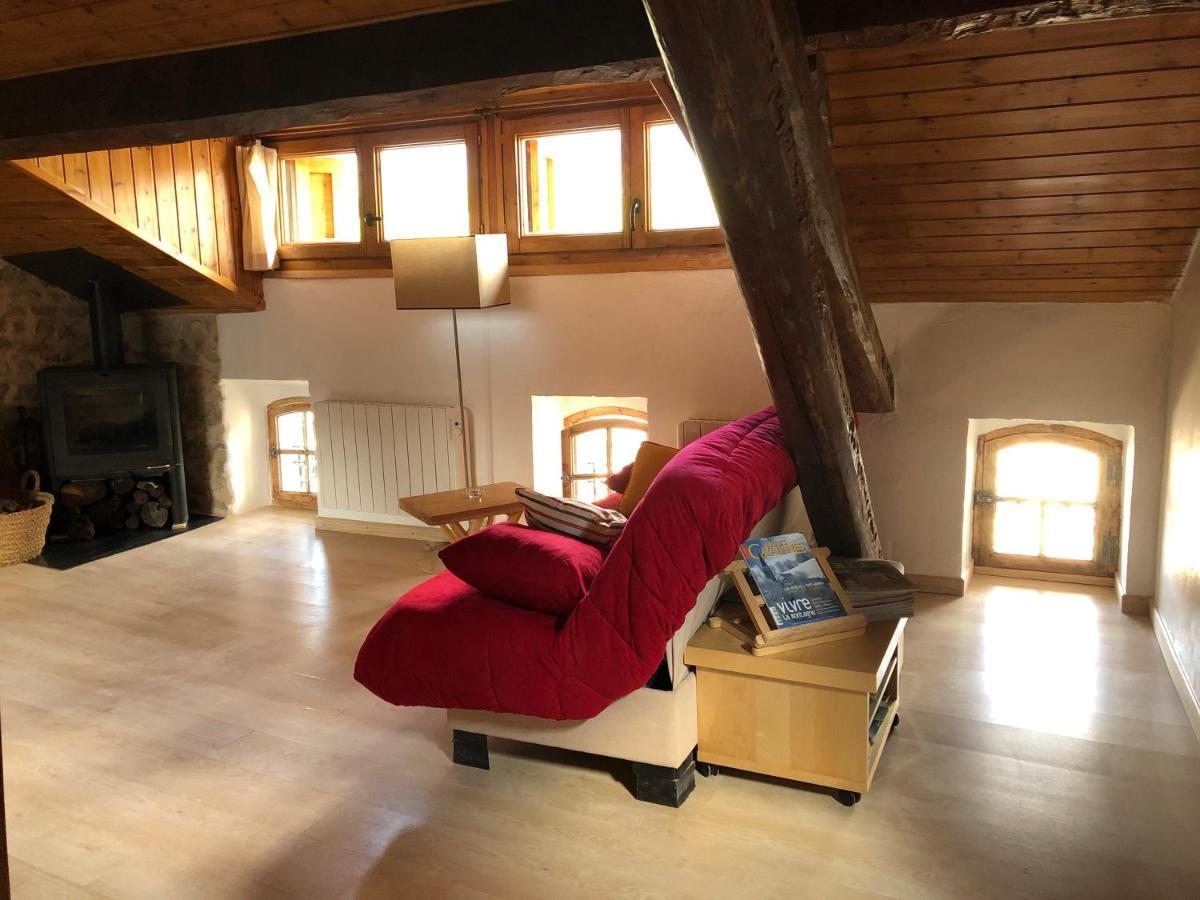 Charmant Appartement Dans Le Village/Coqueto Apartamento En El Pueblecito La Cabanasse Екстер'єр фото