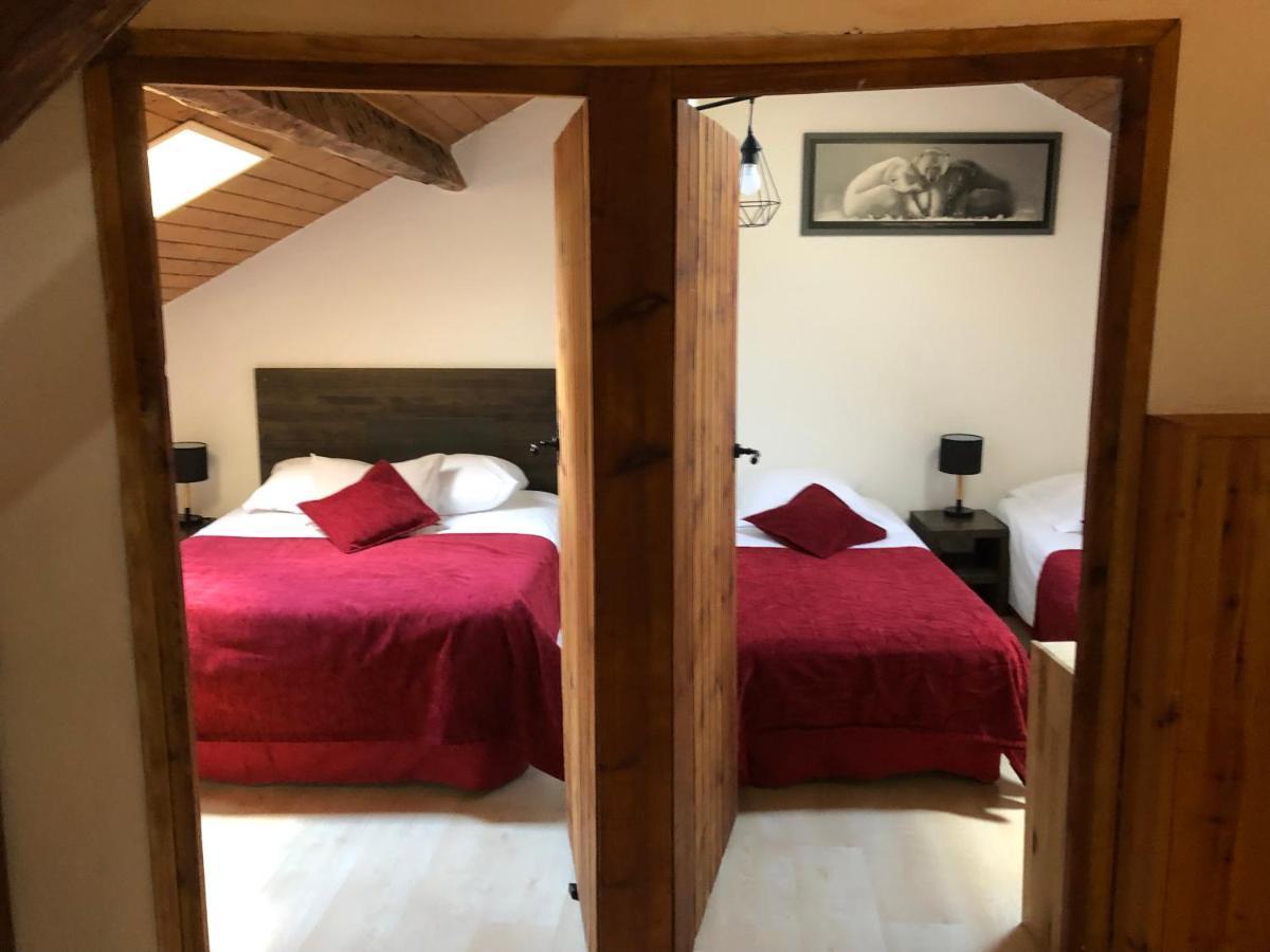 Charmant Appartement Dans Le Village/Coqueto Apartamento En El Pueblecito La Cabanasse Екстер'єр фото